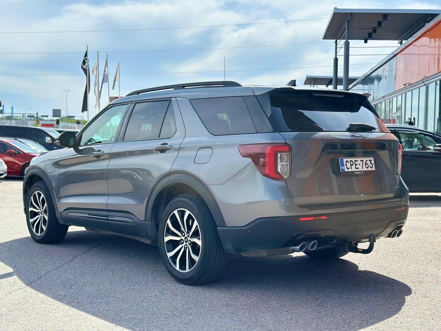 FORD Explorer 2021