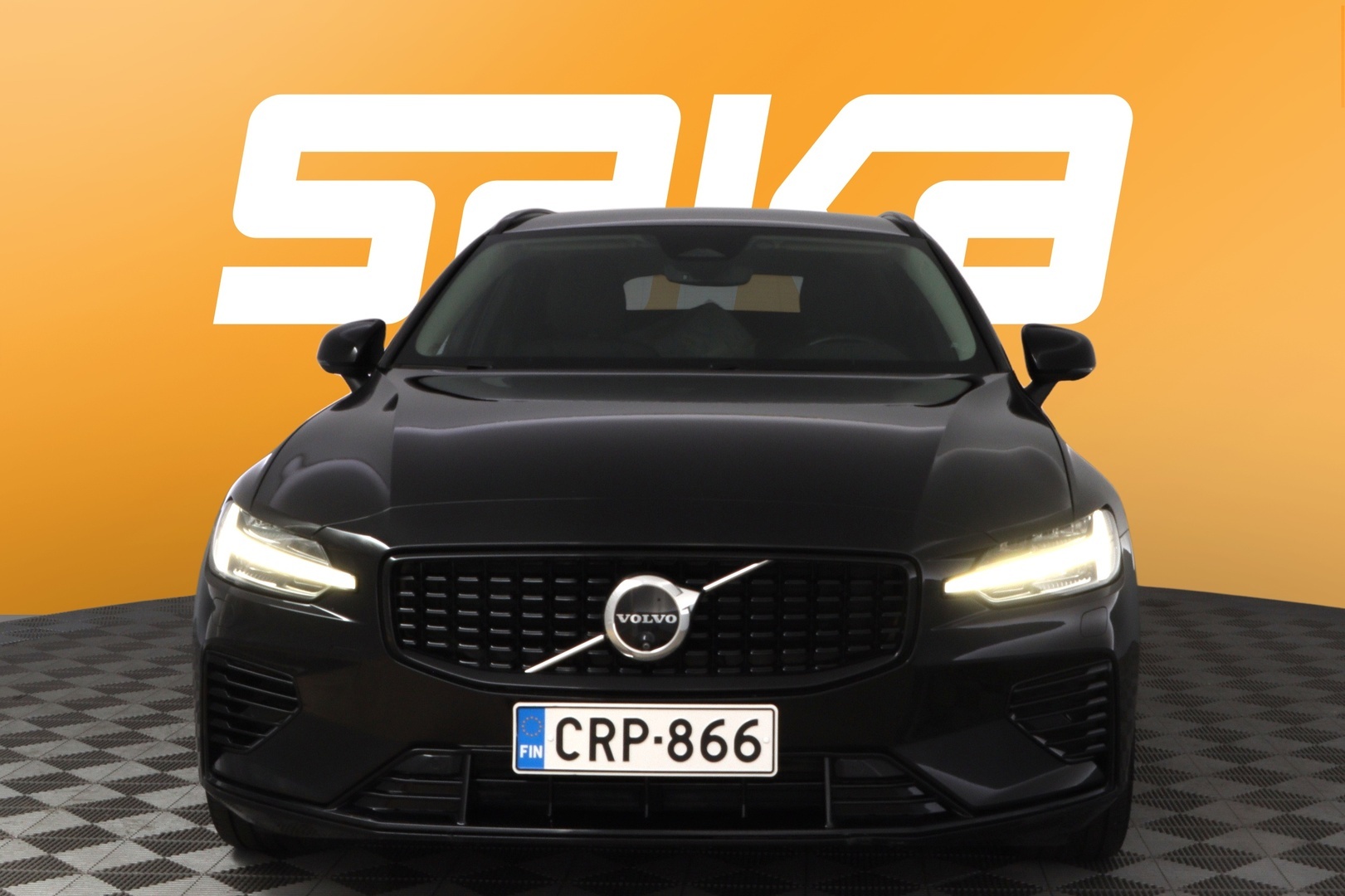 VOLVO V60 2024
