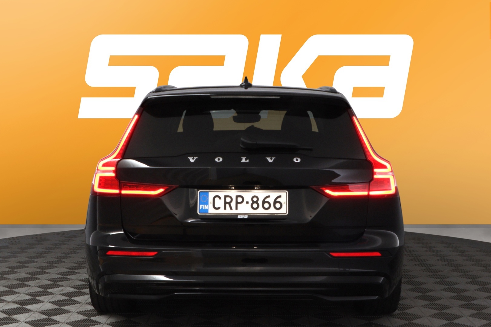 VOLVO V60 2024