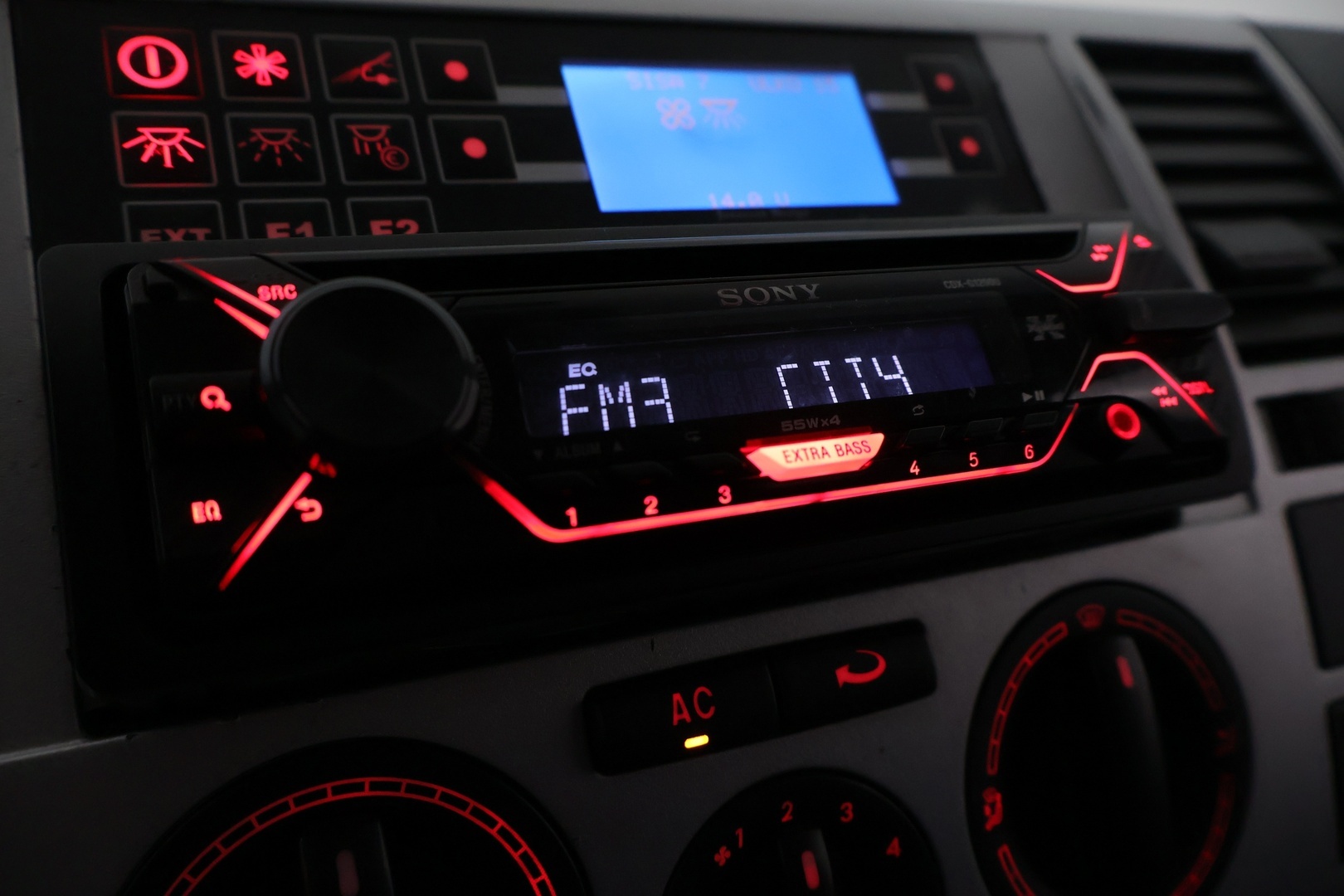 VOLKSWAGEN Transporter 2006