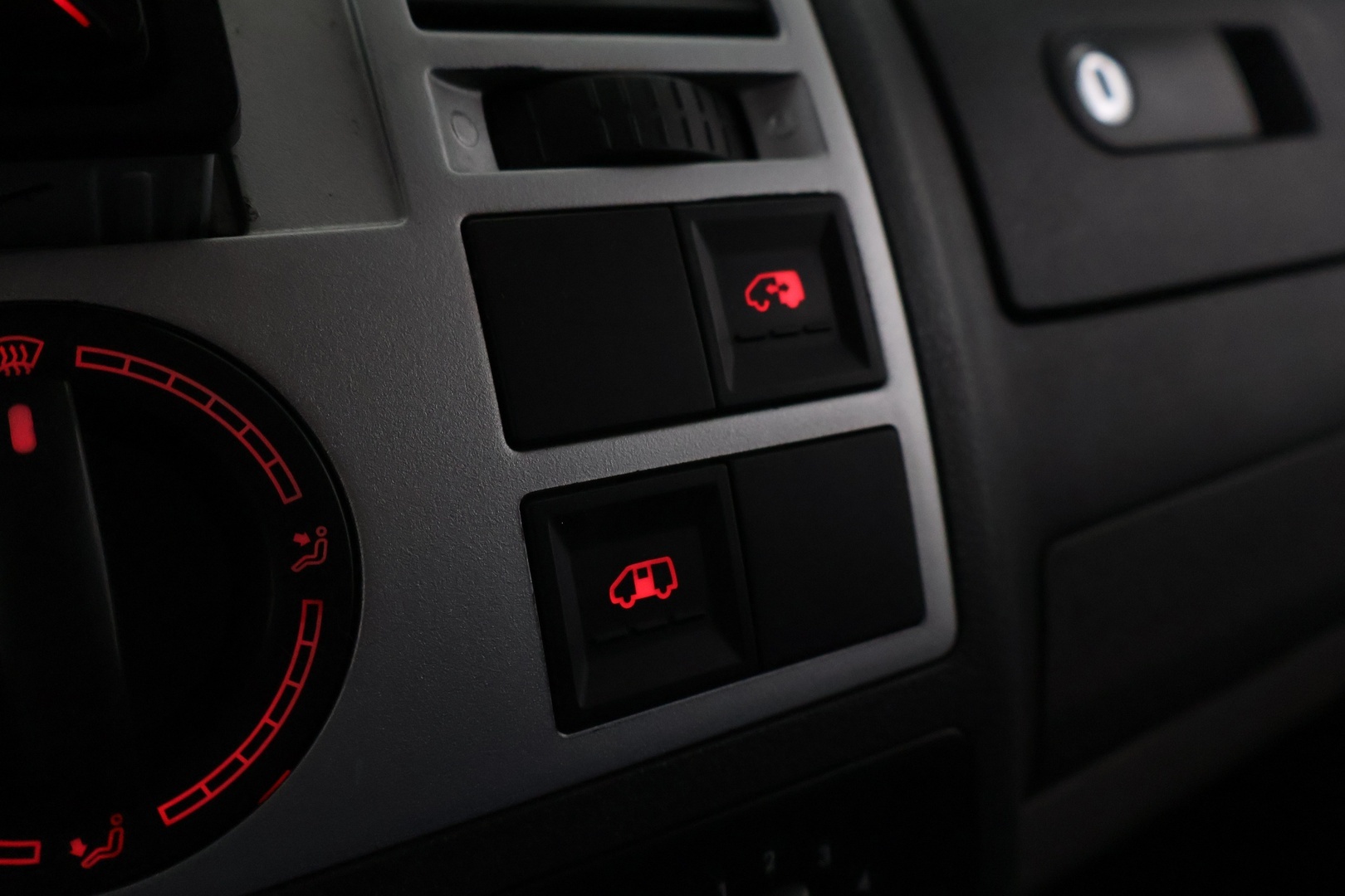 VOLKSWAGEN Transporter 2006