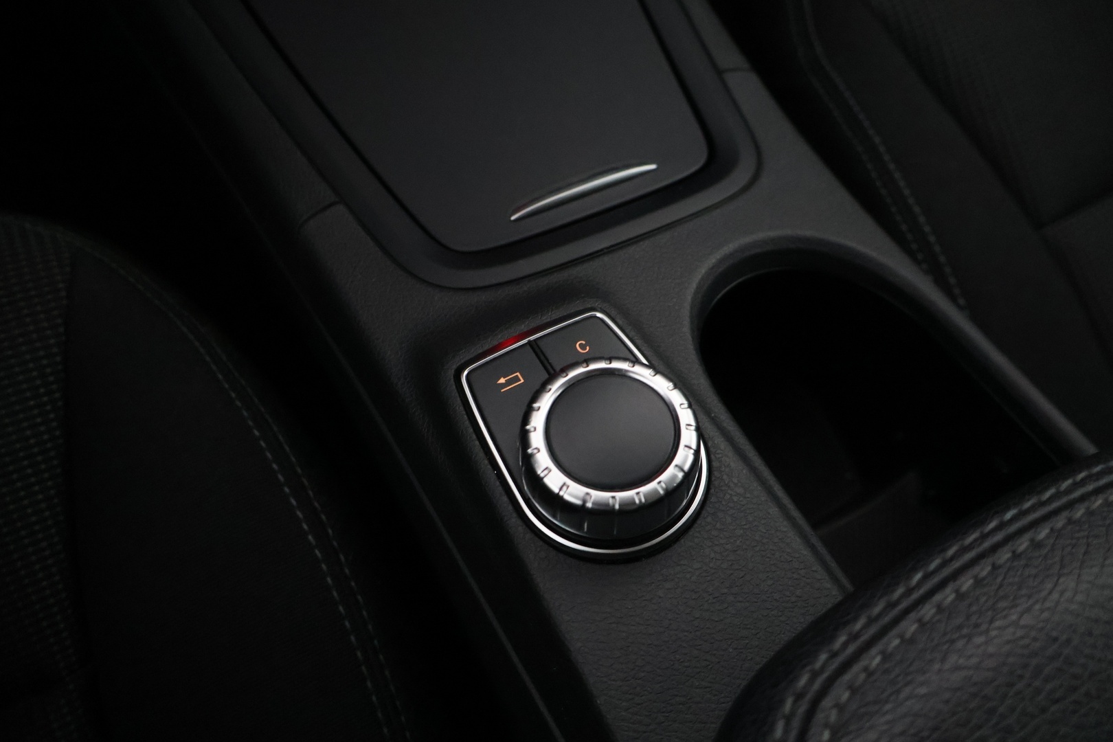 MERCEDES-BENZ B 2014