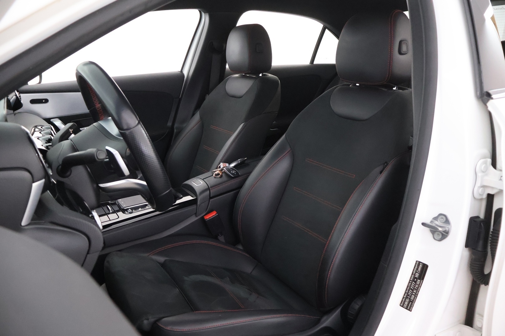 MERCEDES-BENZ A 2021
