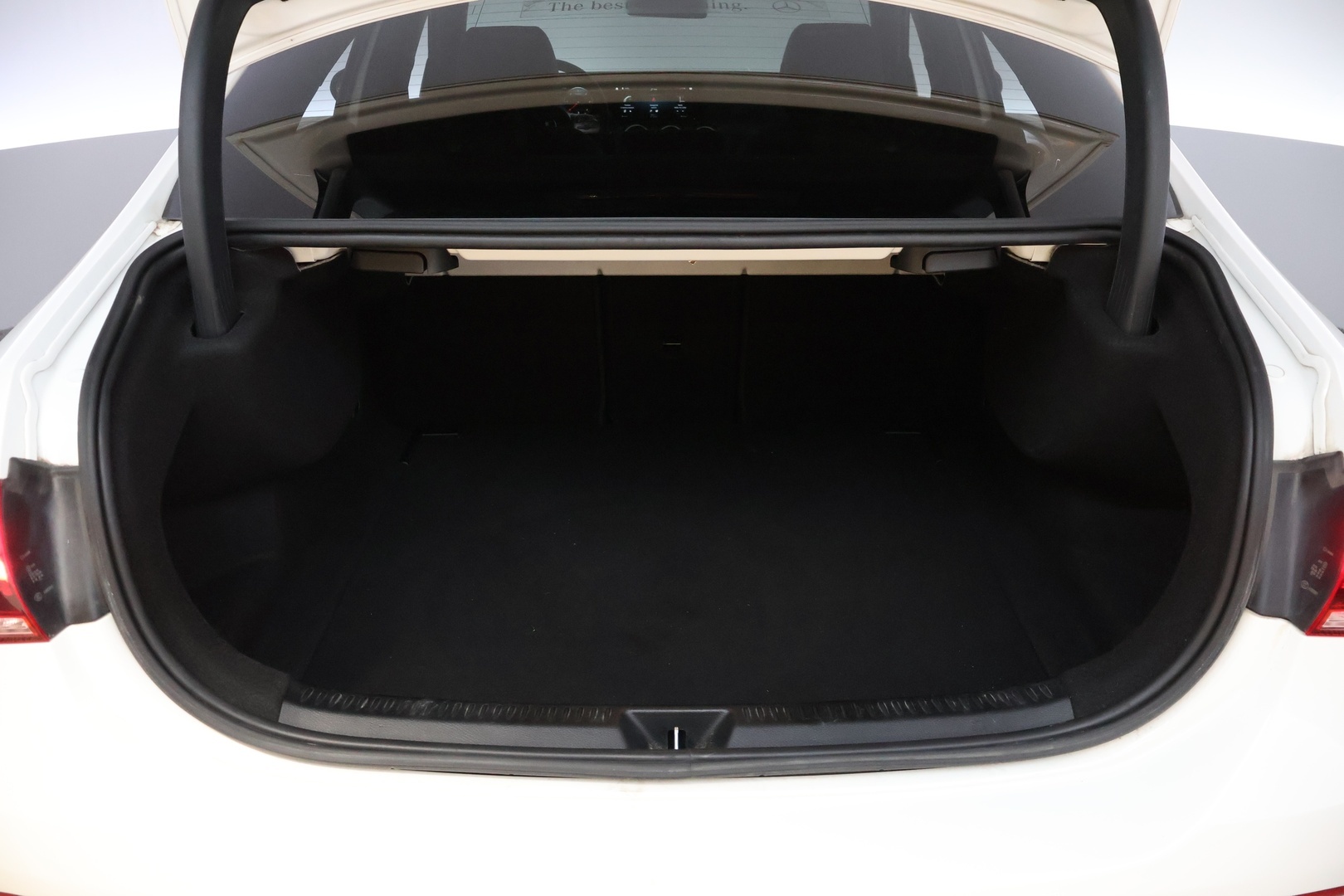 MERCEDES-BENZ A 2021