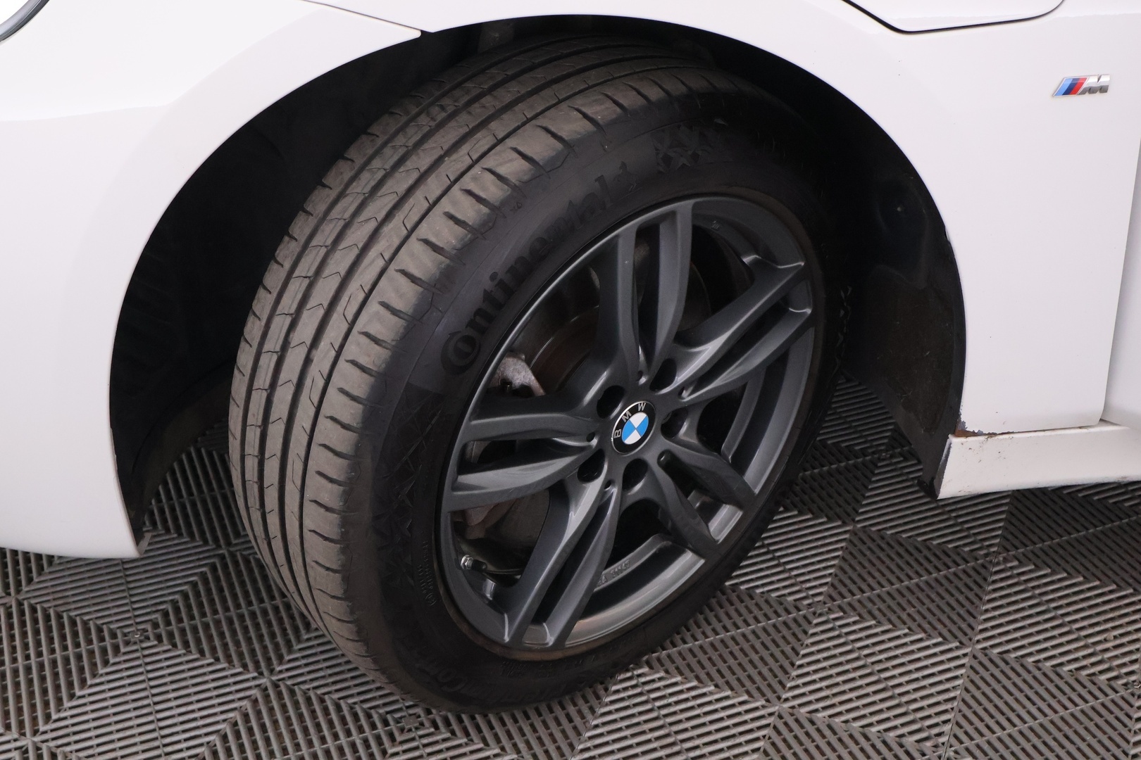 BMW 225 2018