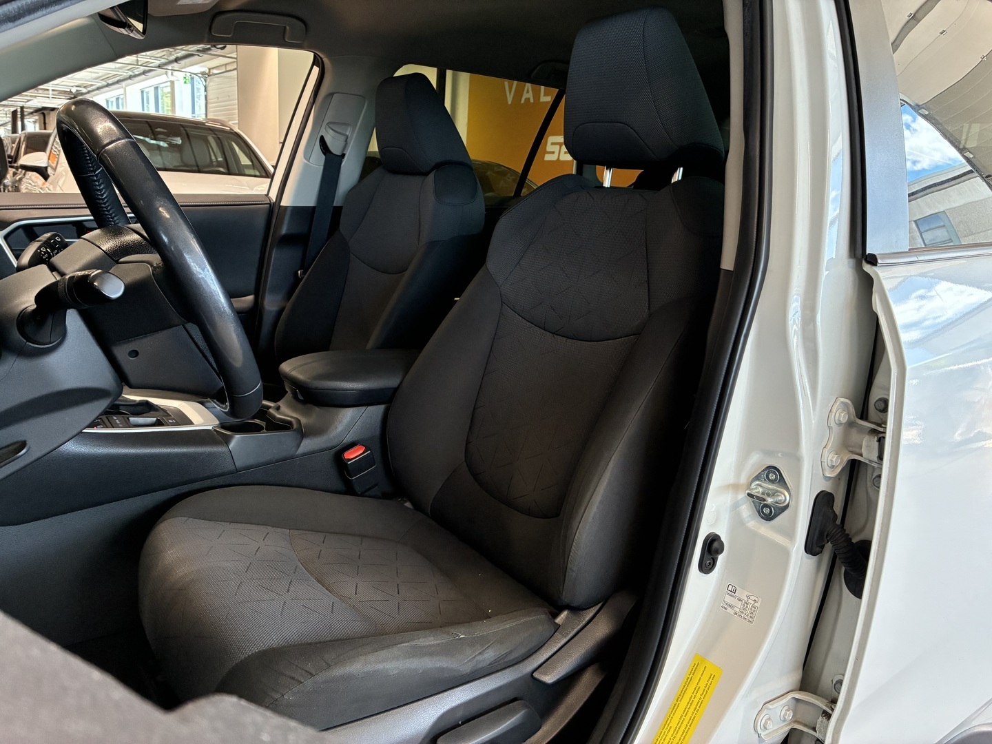 TOYOTA RAV4 2021