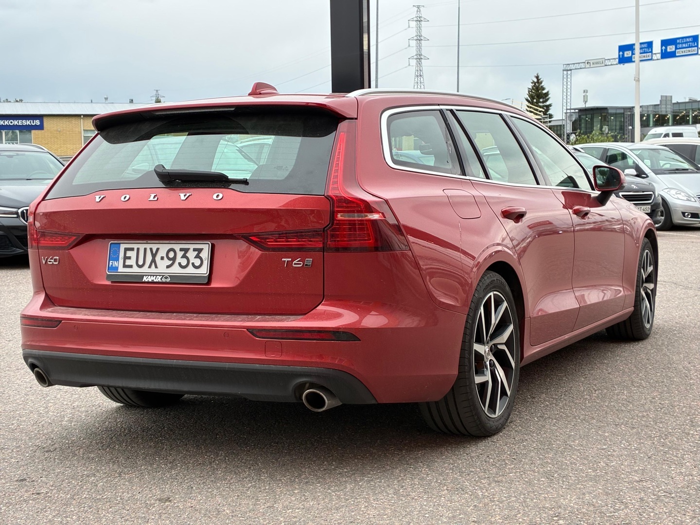 VOLVO V60 2020