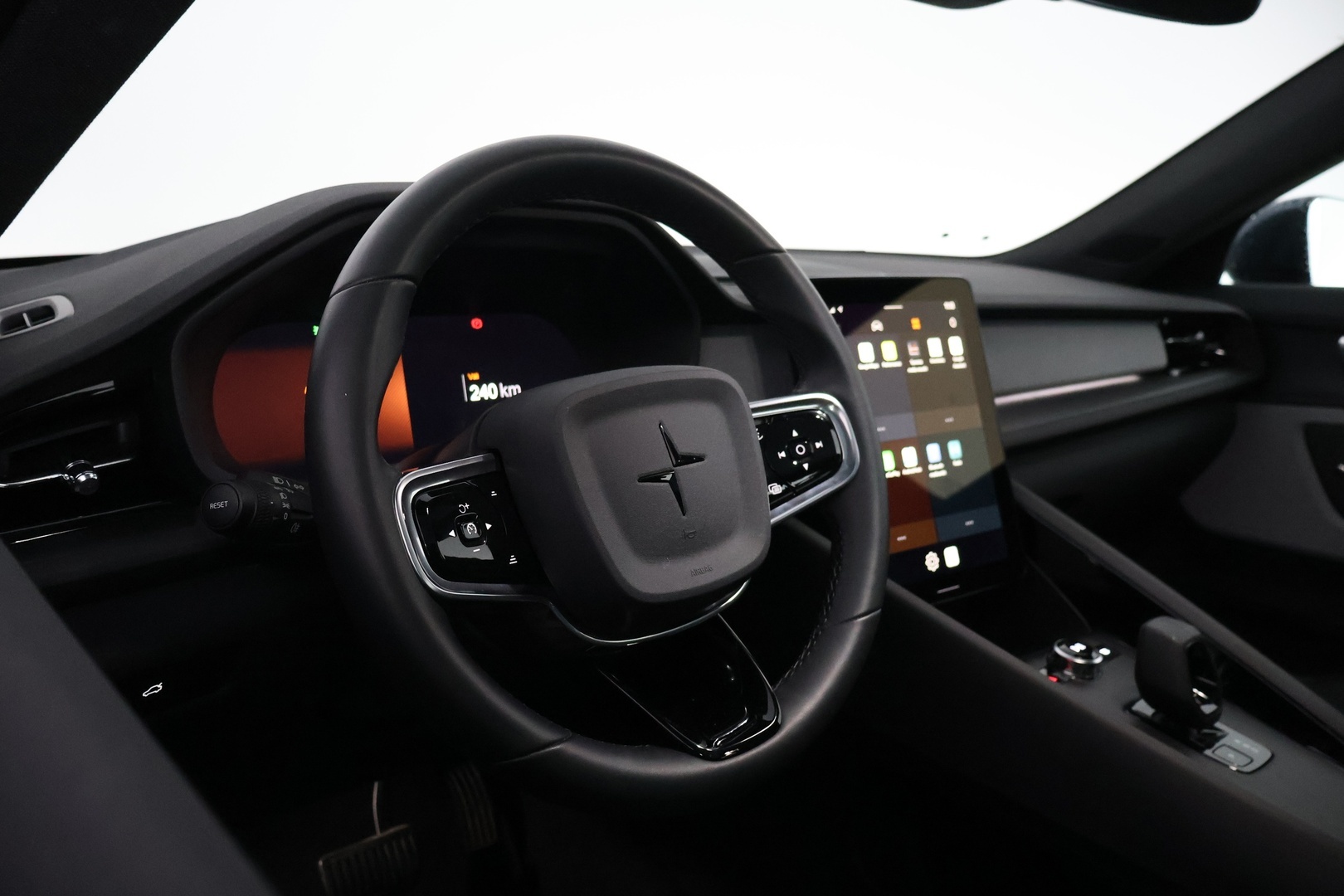POLESTAR 2 2025