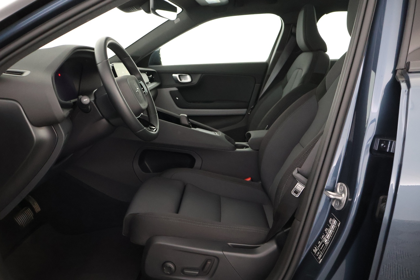 POLESTAR 2 2025