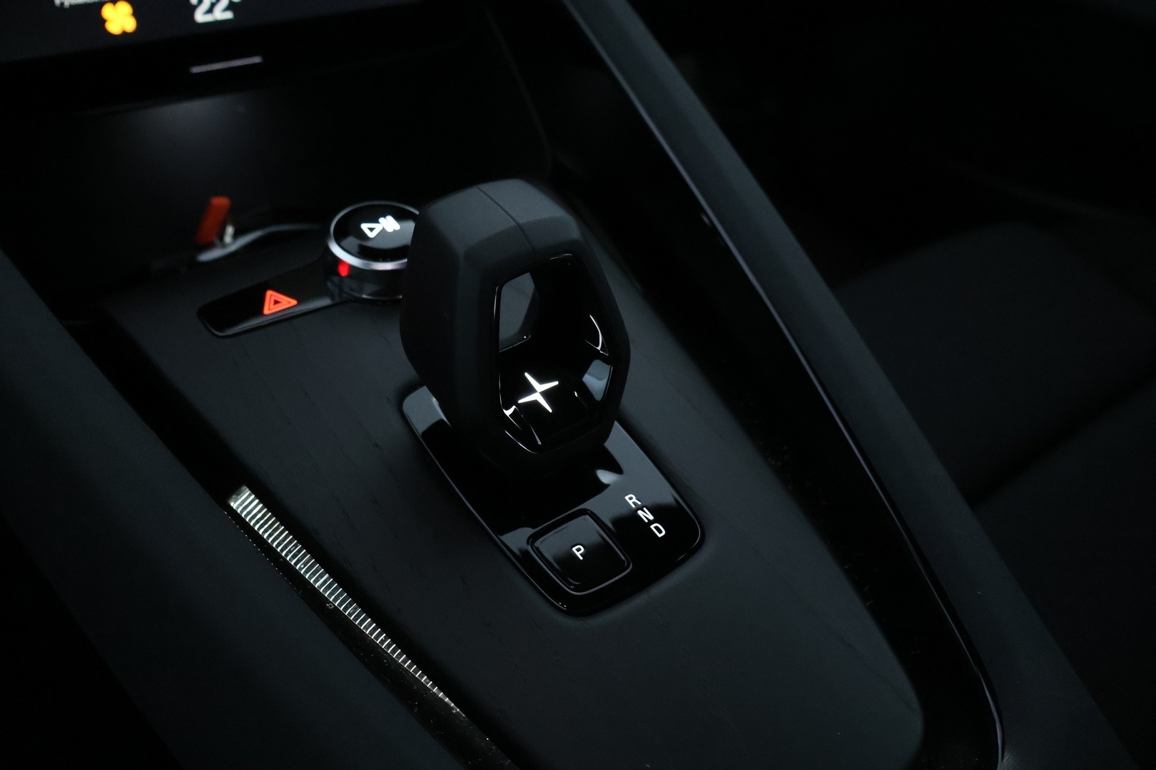 POLESTAR 2 2025
