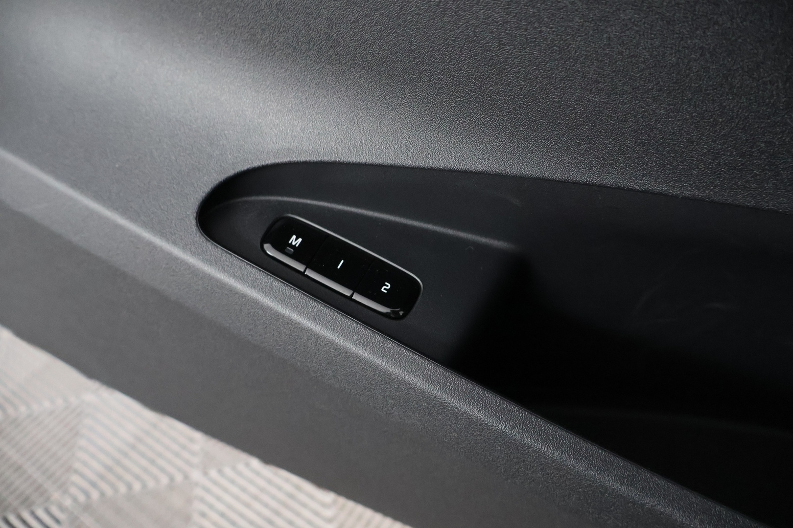POLESTAR 2 2025