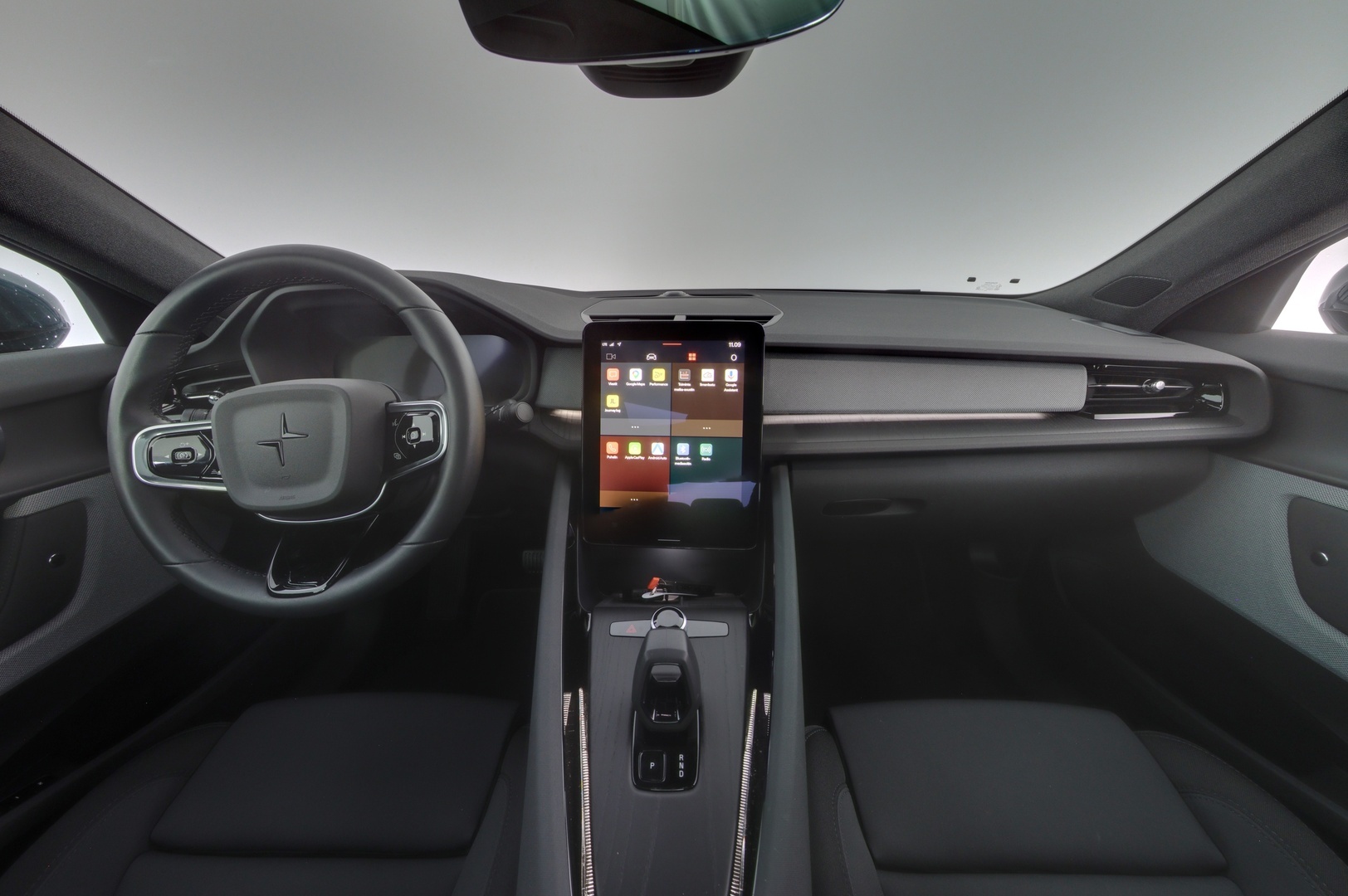 POLESTAR 2 2025