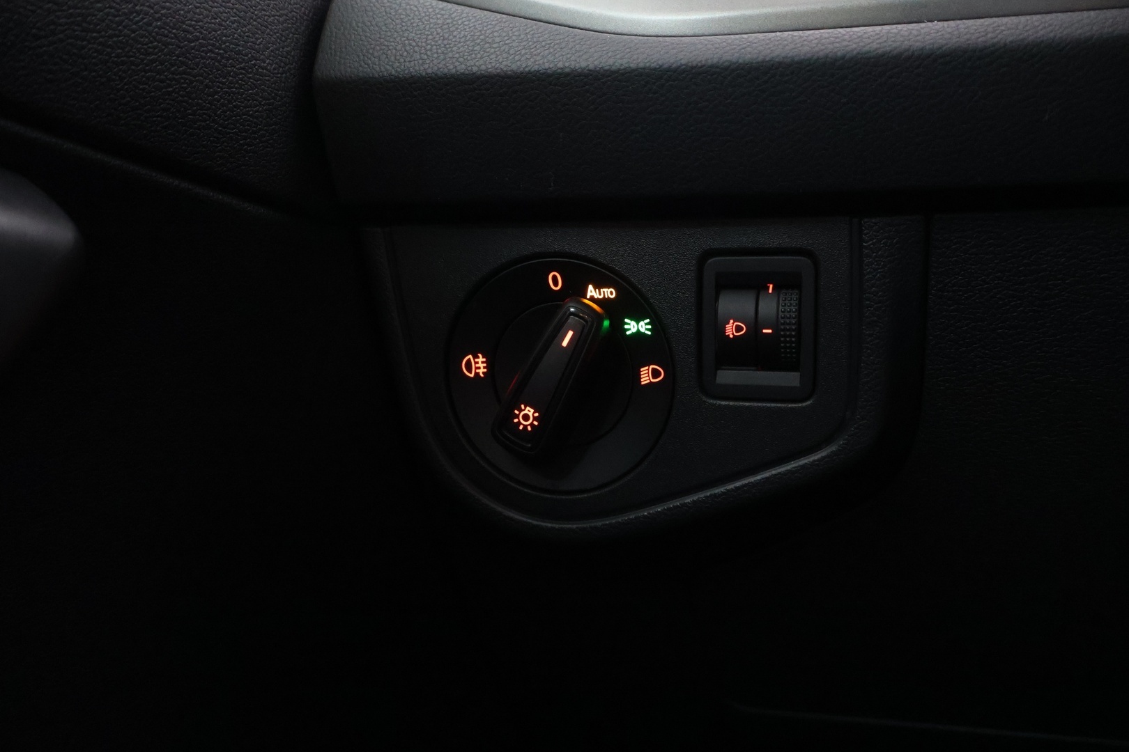 VOLKSWAGEN Polo 2019