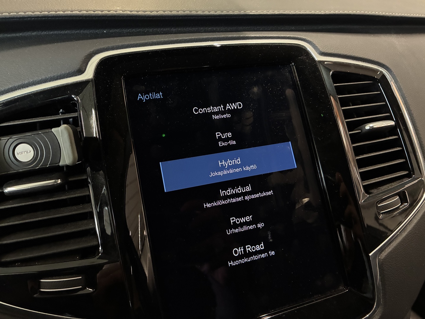 VOLVO XC90 2020