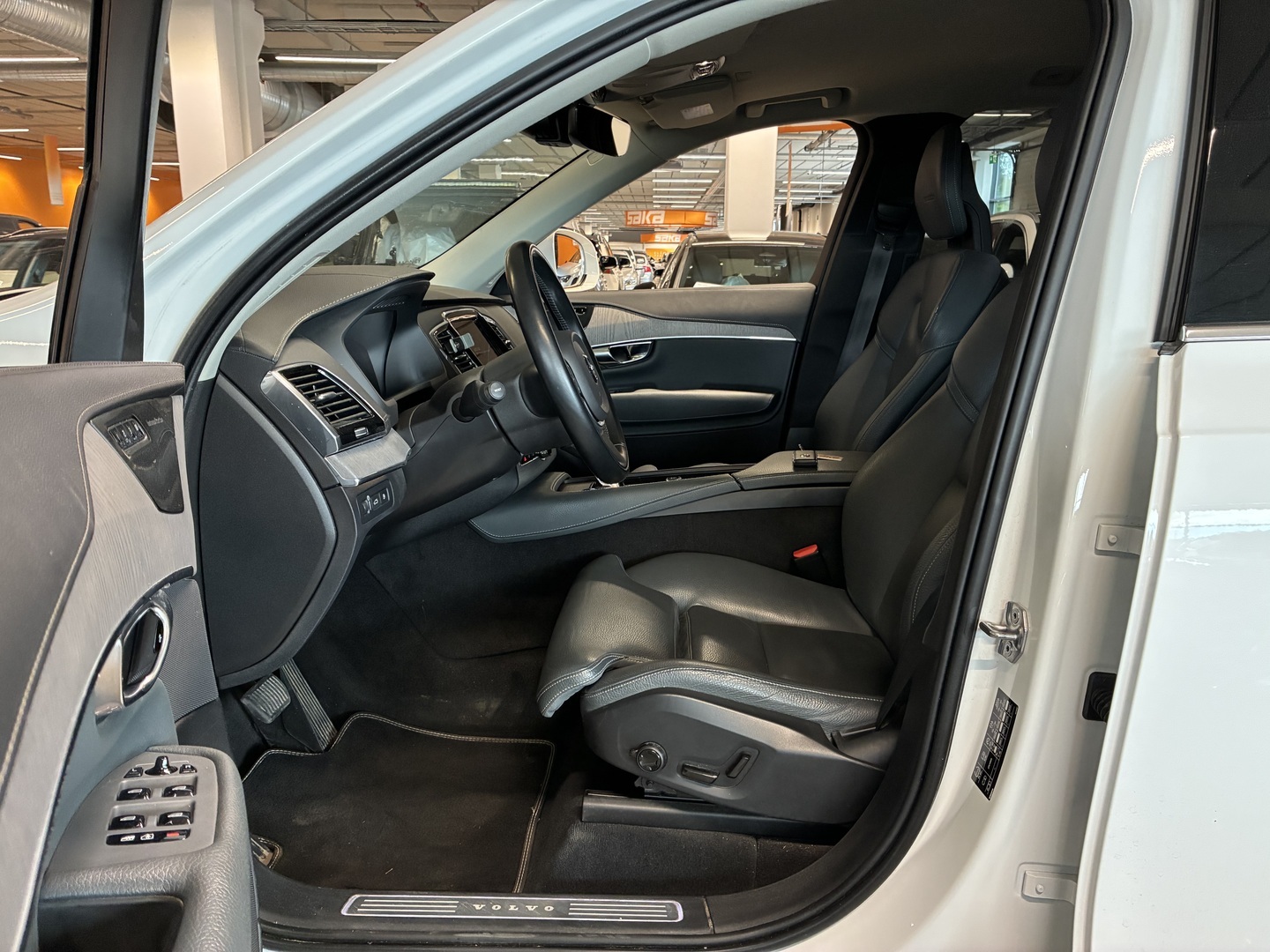 VOLVO XC90 2020