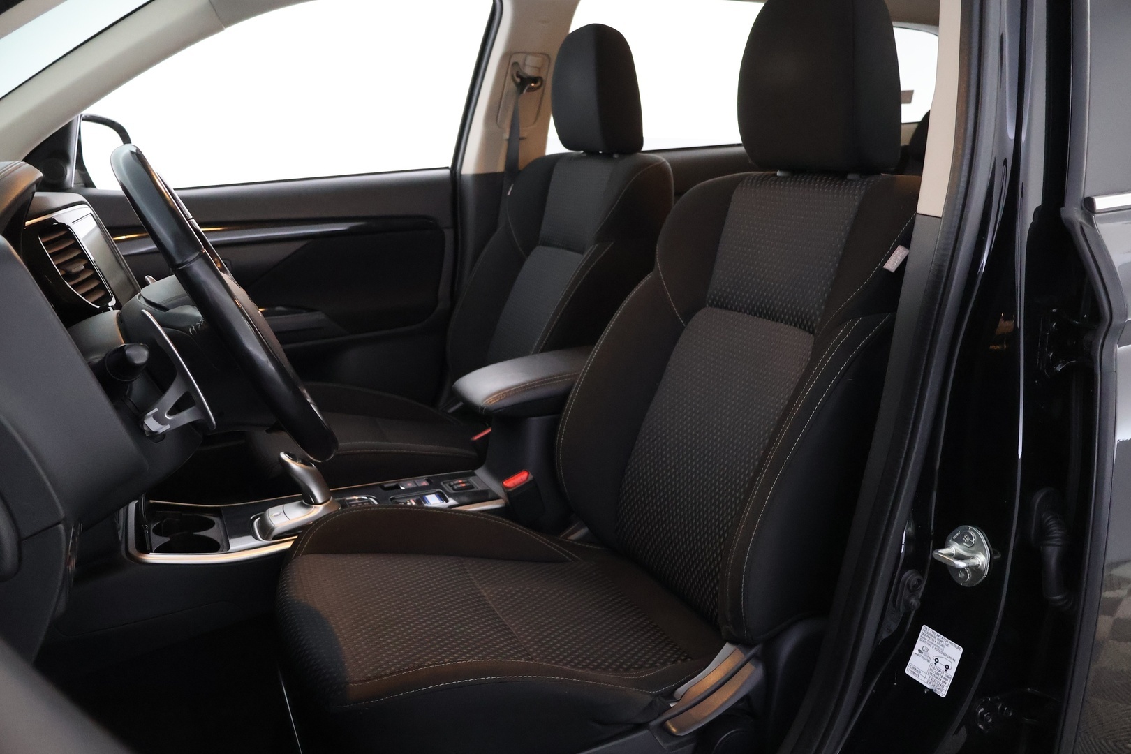 MITSUBISHI OUTLANDER PHEV 2020