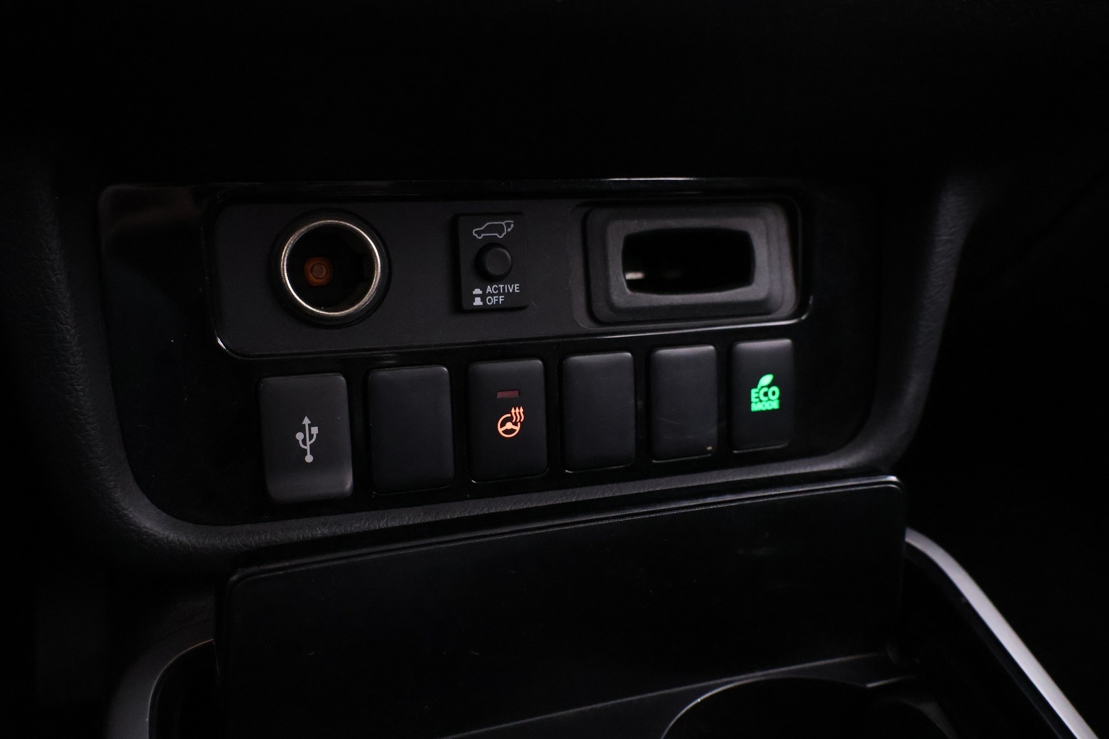 MITSUBISHI OUTLANDER PHEV 2020