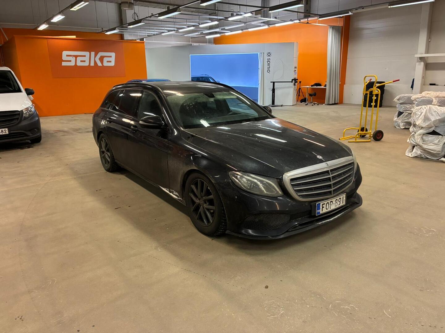 MERCEDES-BENZ E 2017