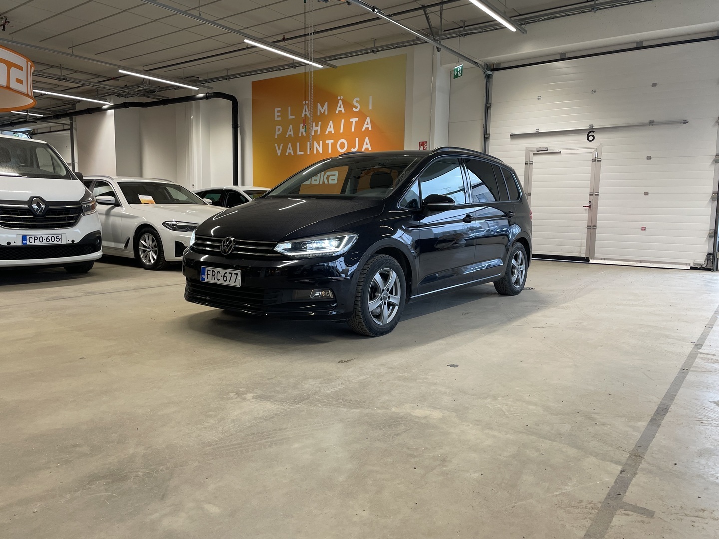 VOLKSWAGEN Touran 2021