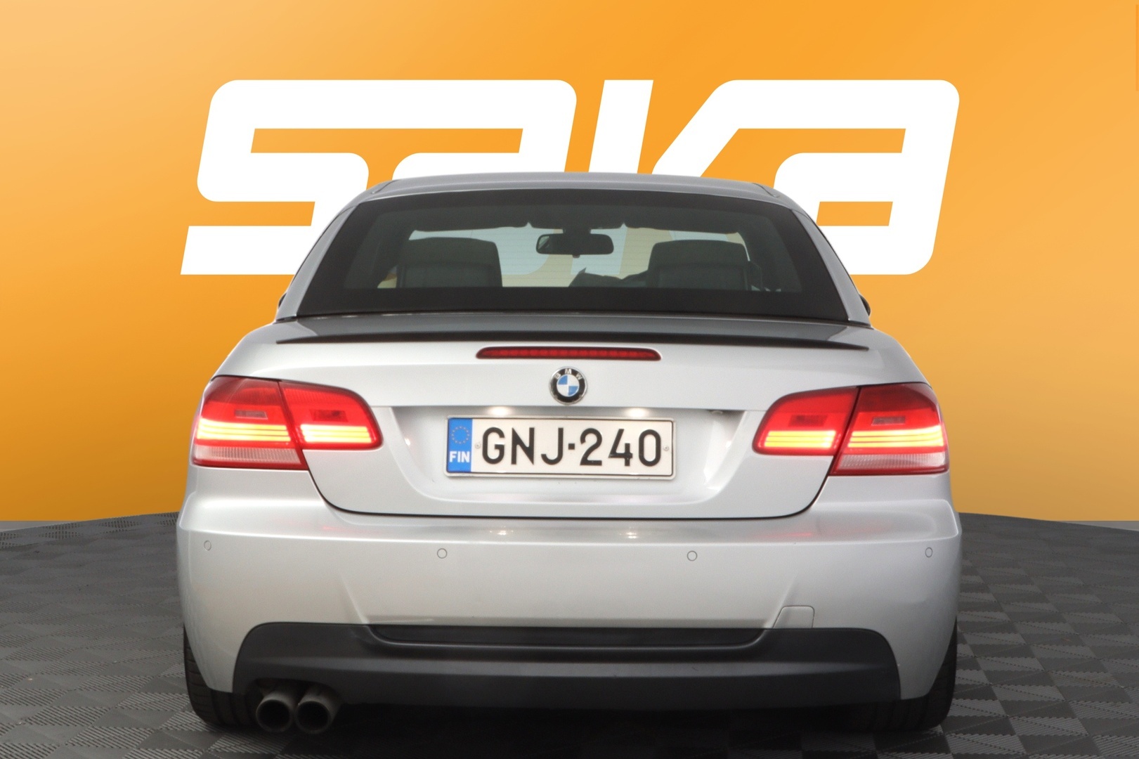 BMW 325 2008