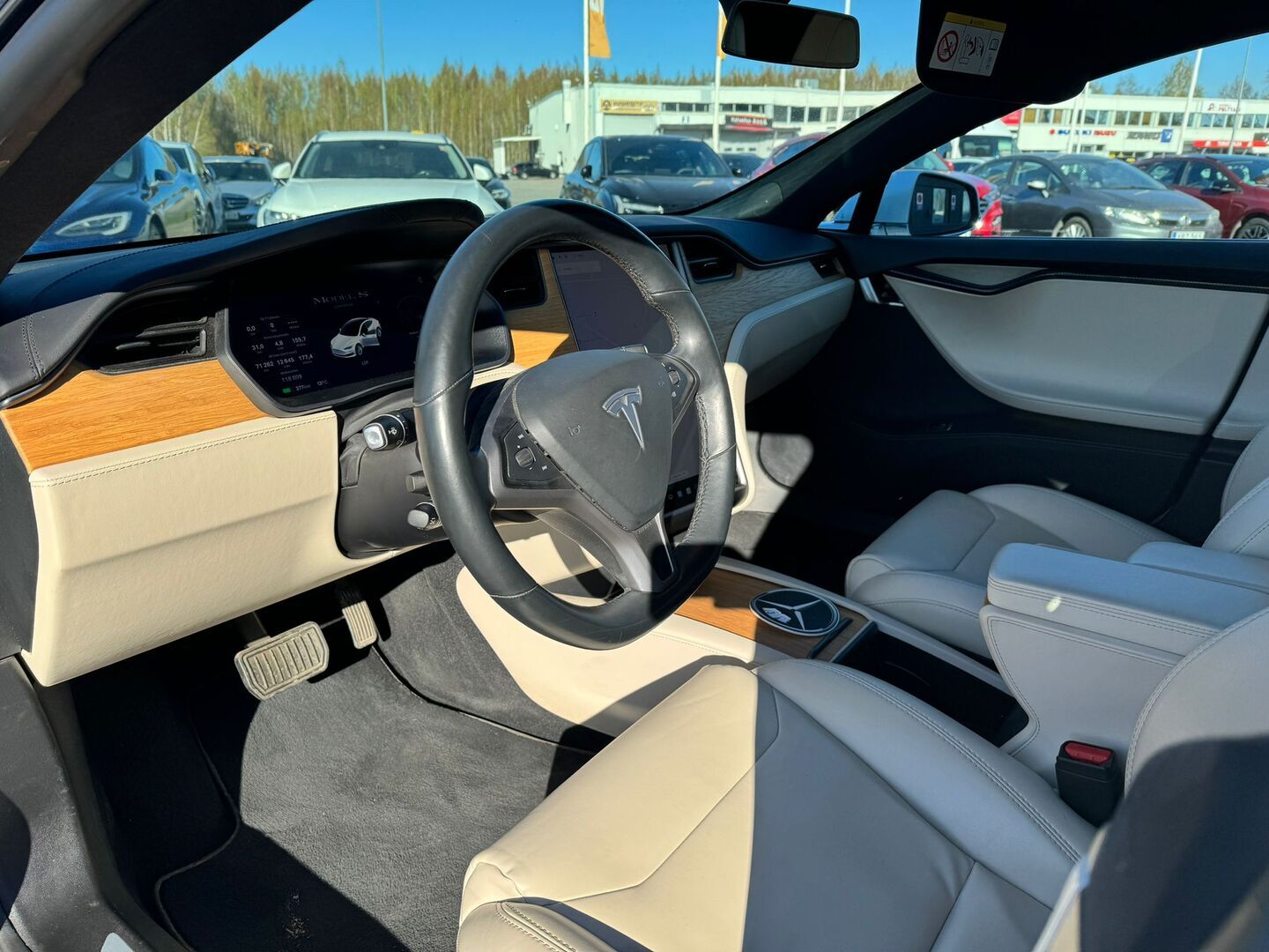 TESLA Model S 2020