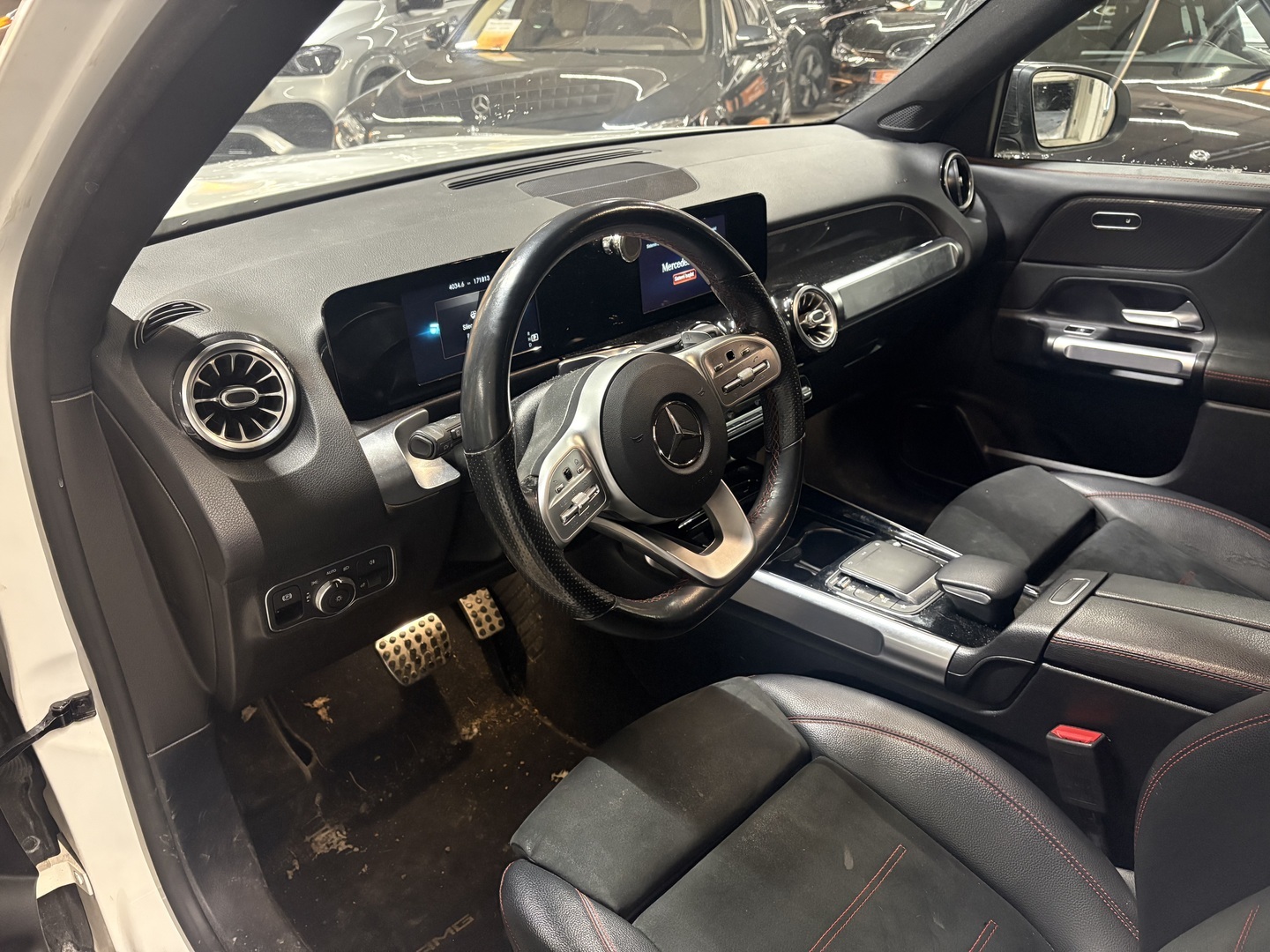 MERCEDES-BENZ GLB 2021