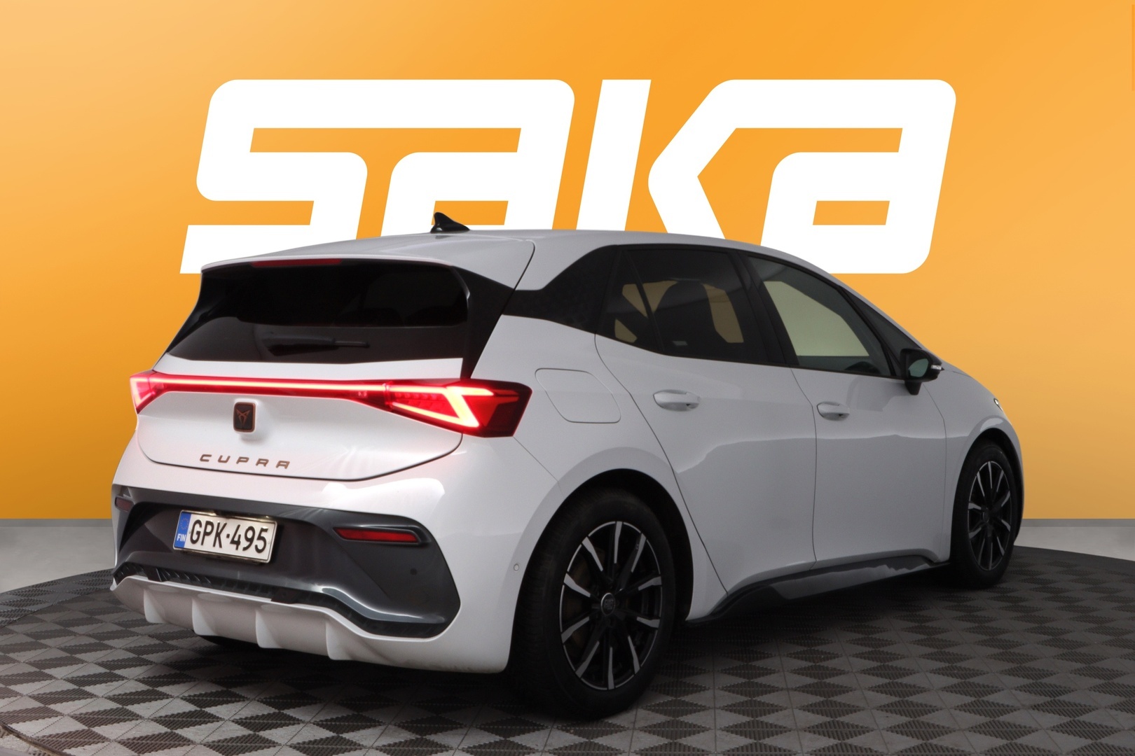 CUPRA Born 2023