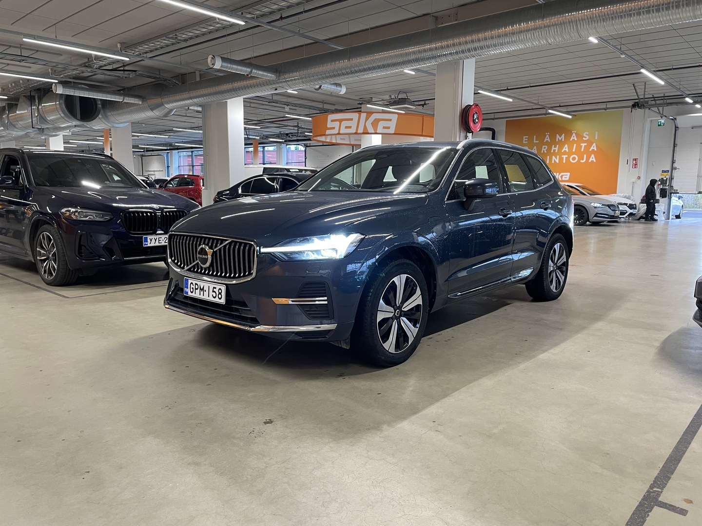 VOLVO XC60 2023