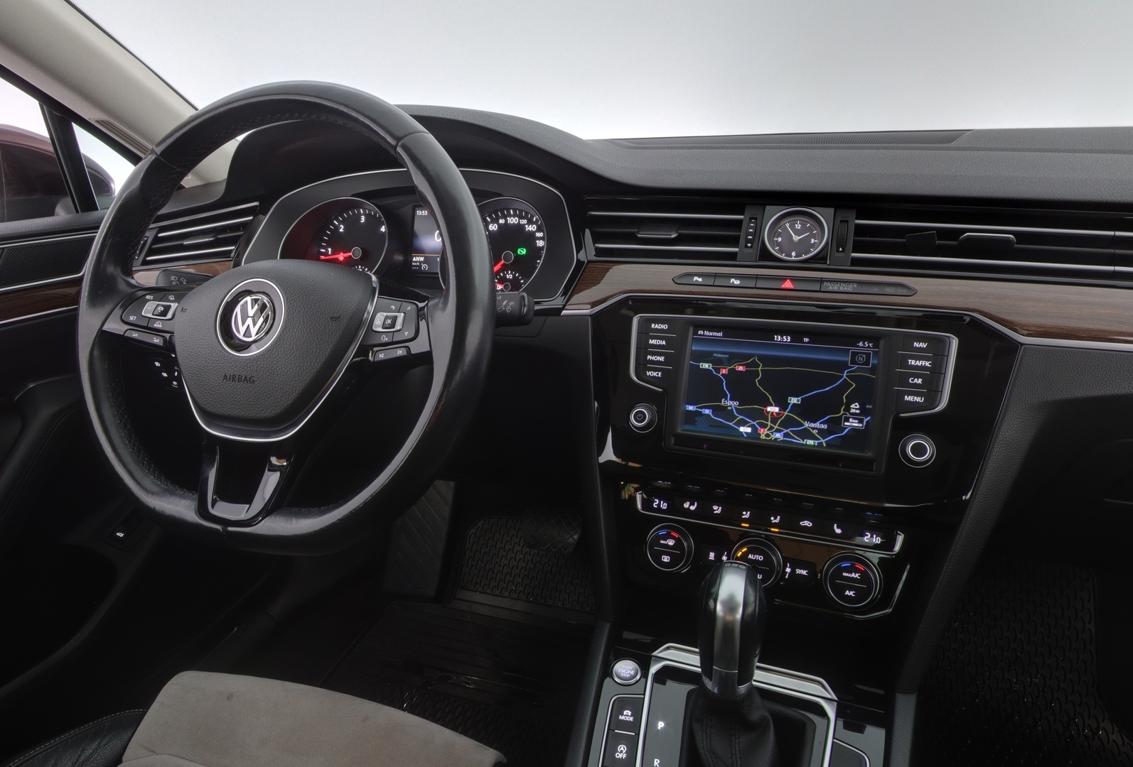 VOLKSWAGEN Passat 2015