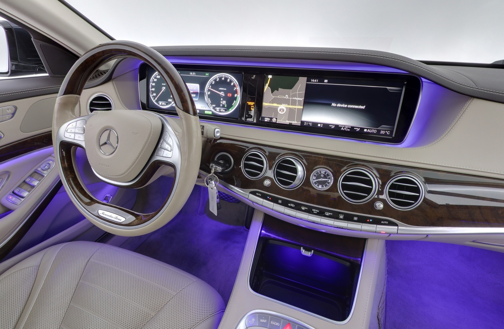 MERCEDES-BENZ S 2015