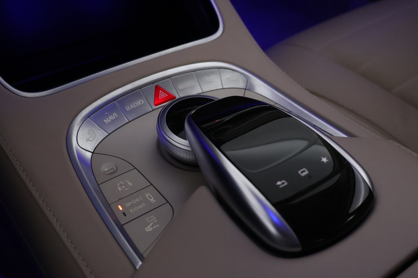 MERCEDES-BENZ S 2015