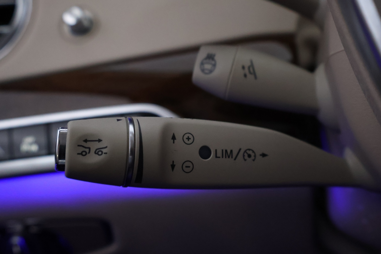 MERCEDES-BENZ S 2015