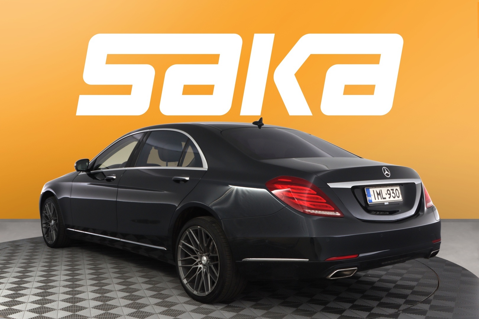 MERCEDES-BENZ S 2015