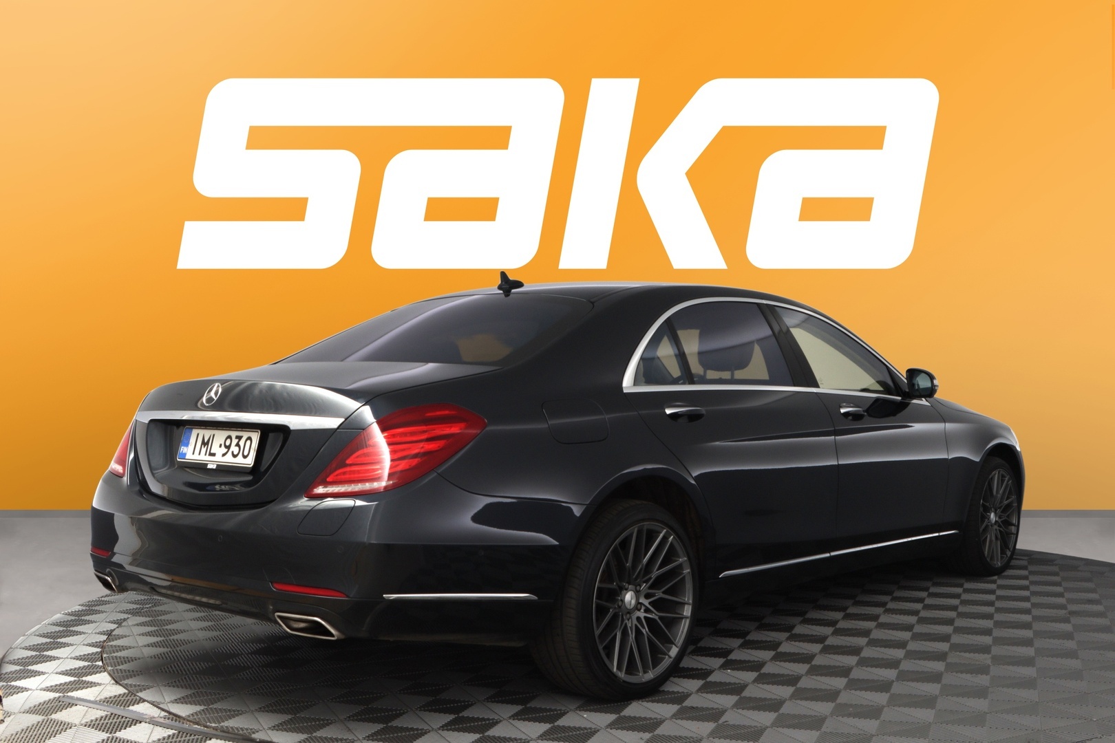 MERCEDES-BENZ S 2015