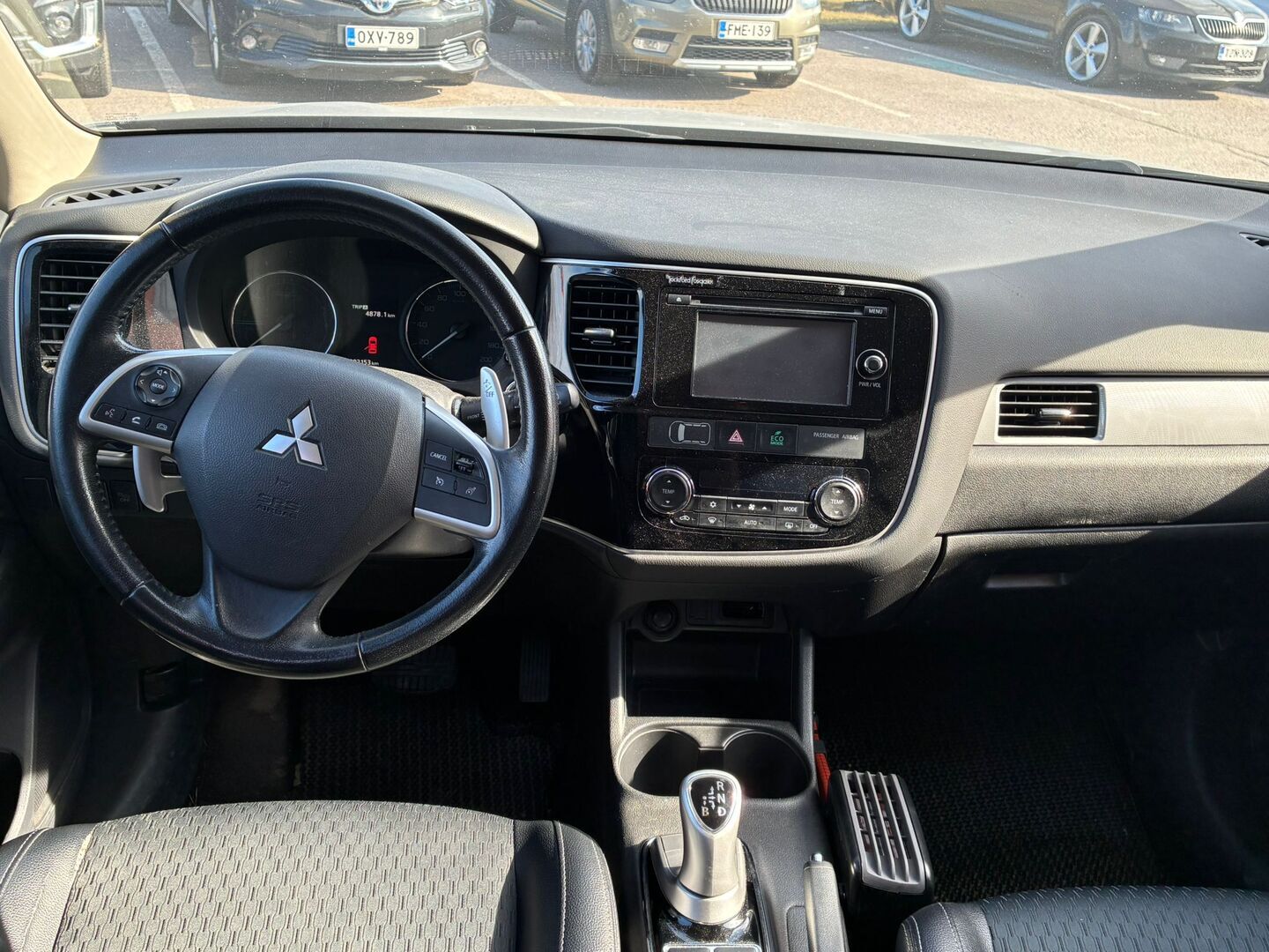 MITSUBISHI Outlander 2014