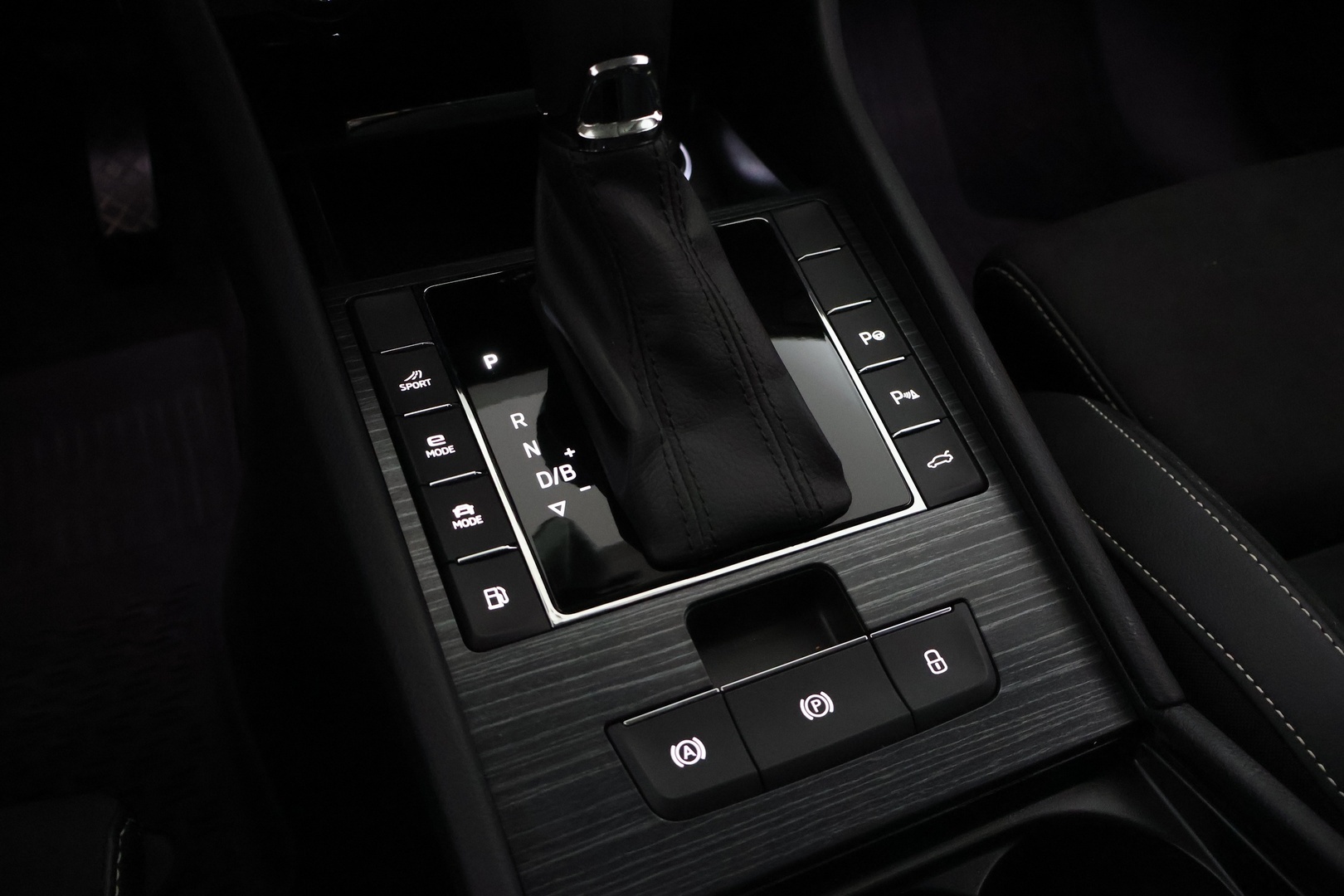 SKODA Superb 2023
