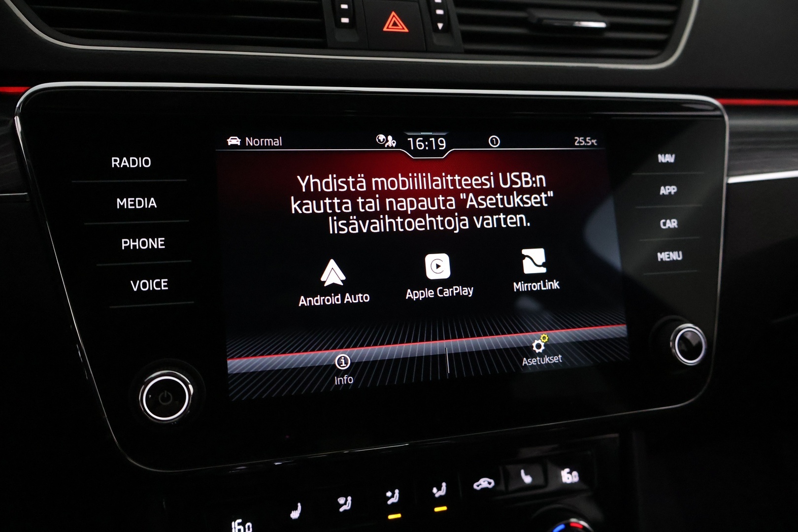 SKODA Superb 2023