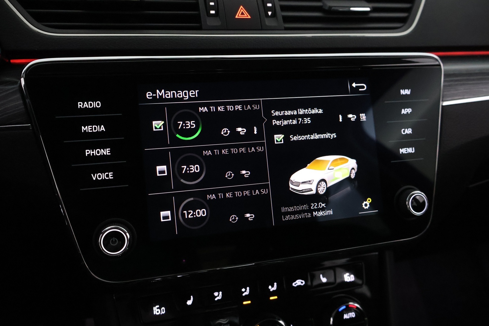 SKODA Superb 2023