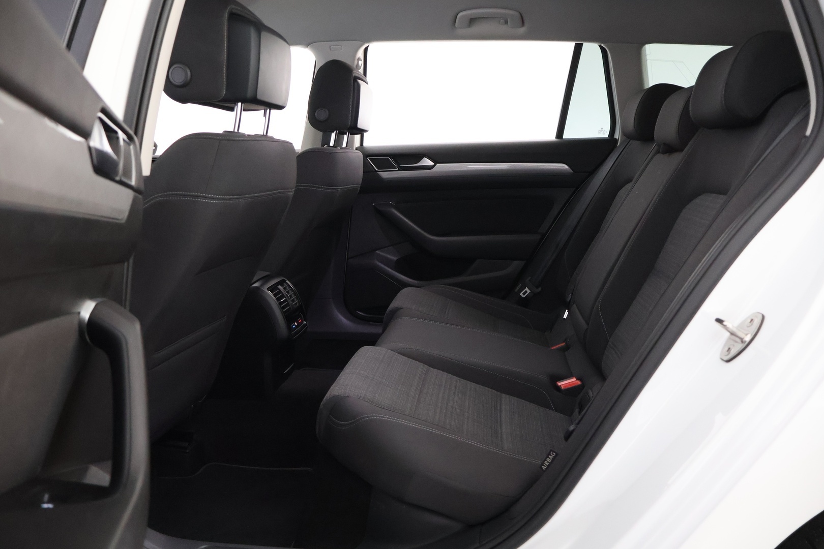 VOLKSWAGEN Passat 2021