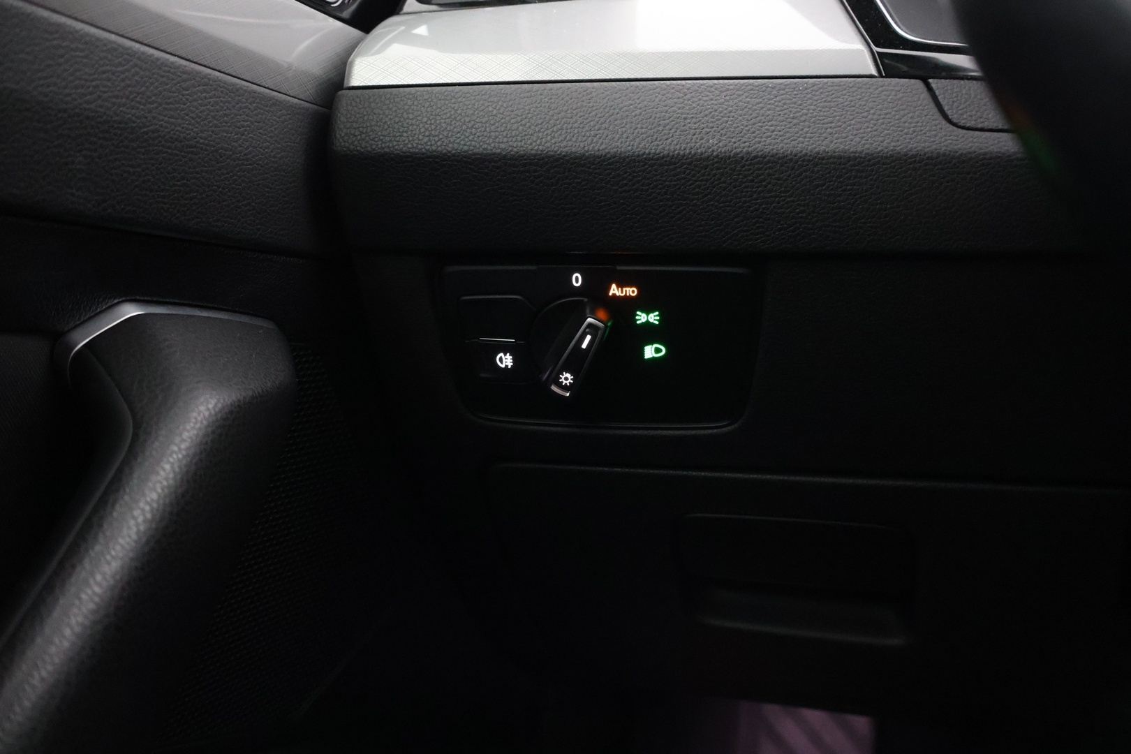 VOLKSWAGEN Passat 2021