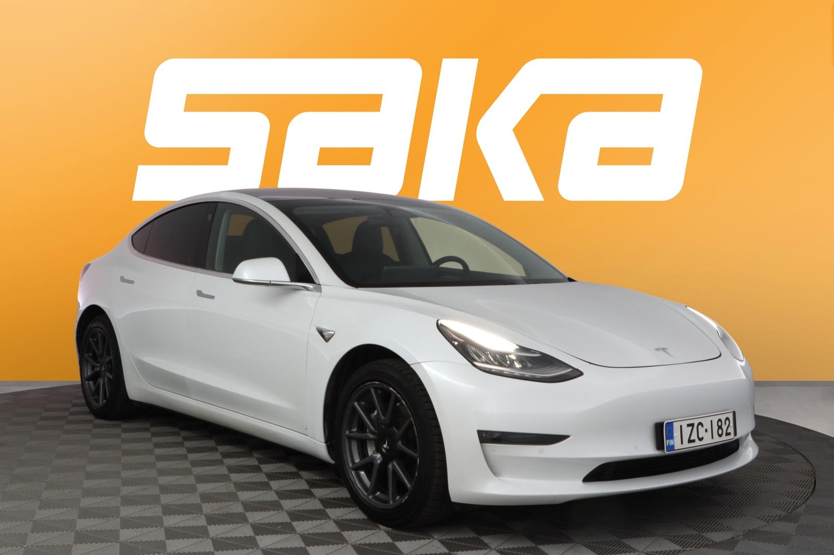 TESLA Model 3 2019