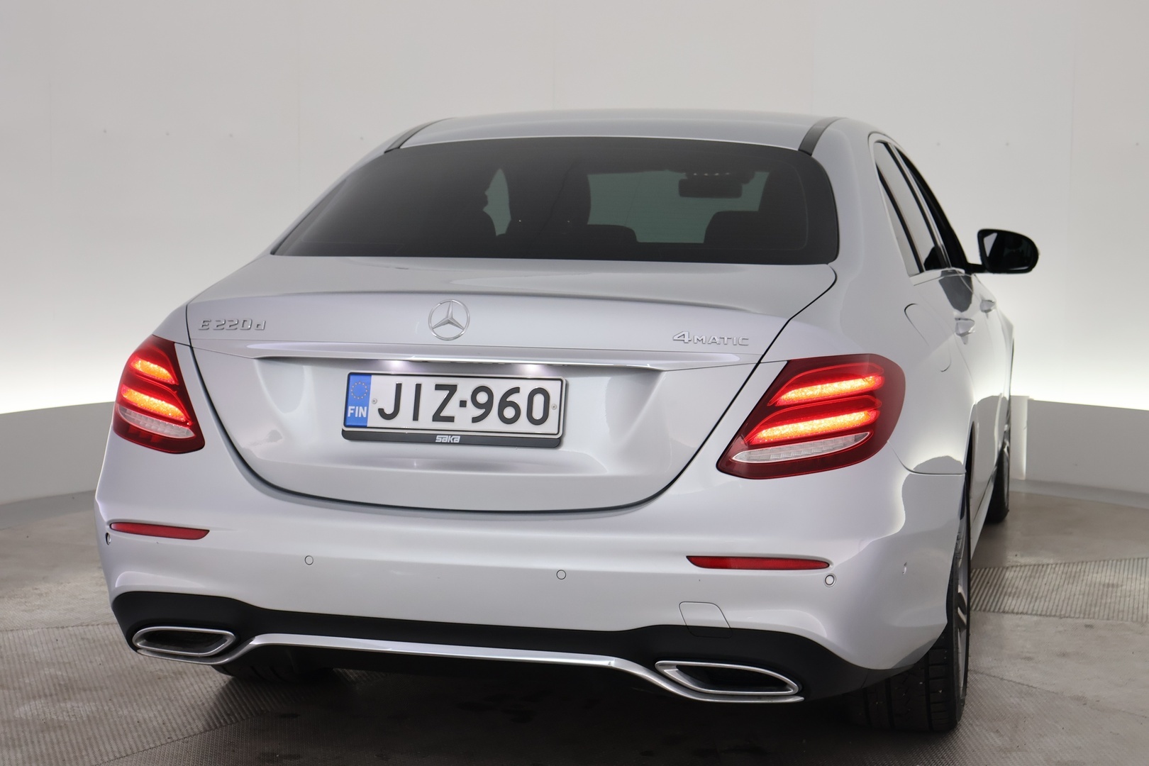 MERCEDES-BENZ E 2019