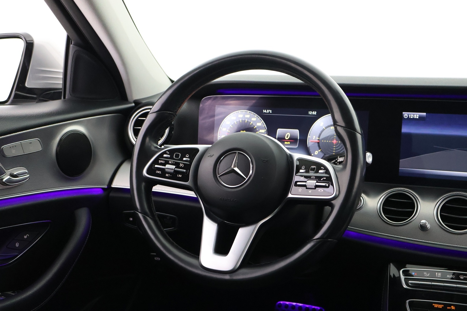 MERCEDES-BENZ E 2019