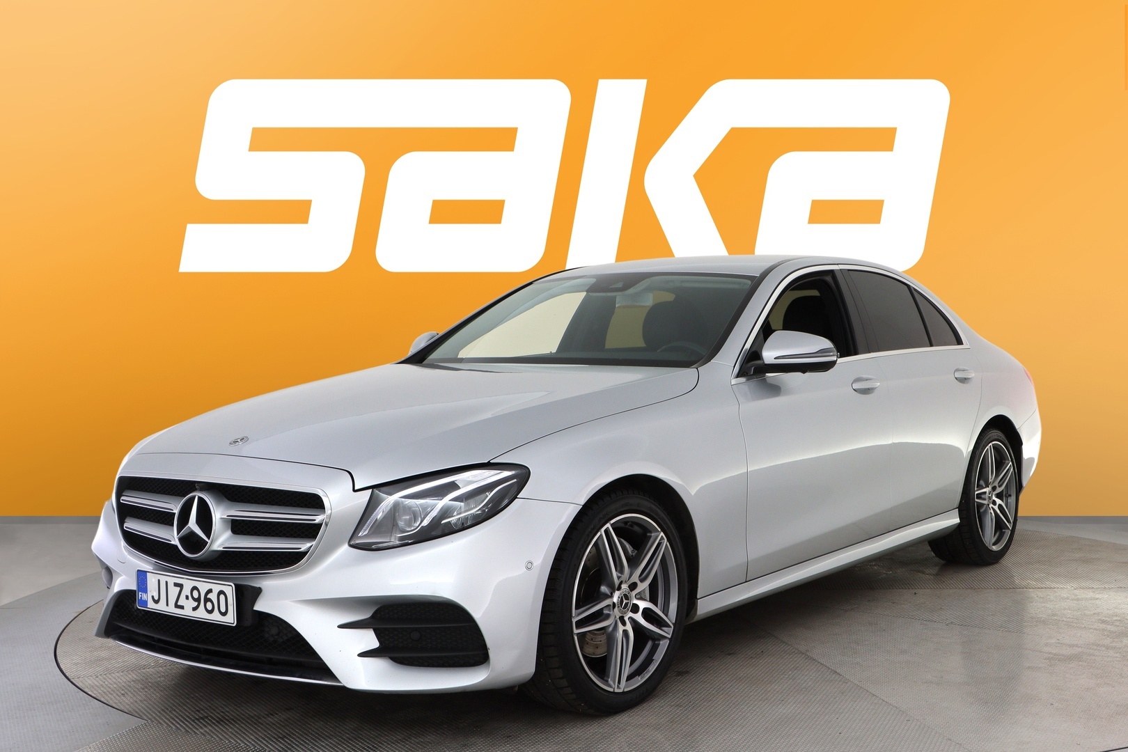 MERCEDES-BENZ E 2019