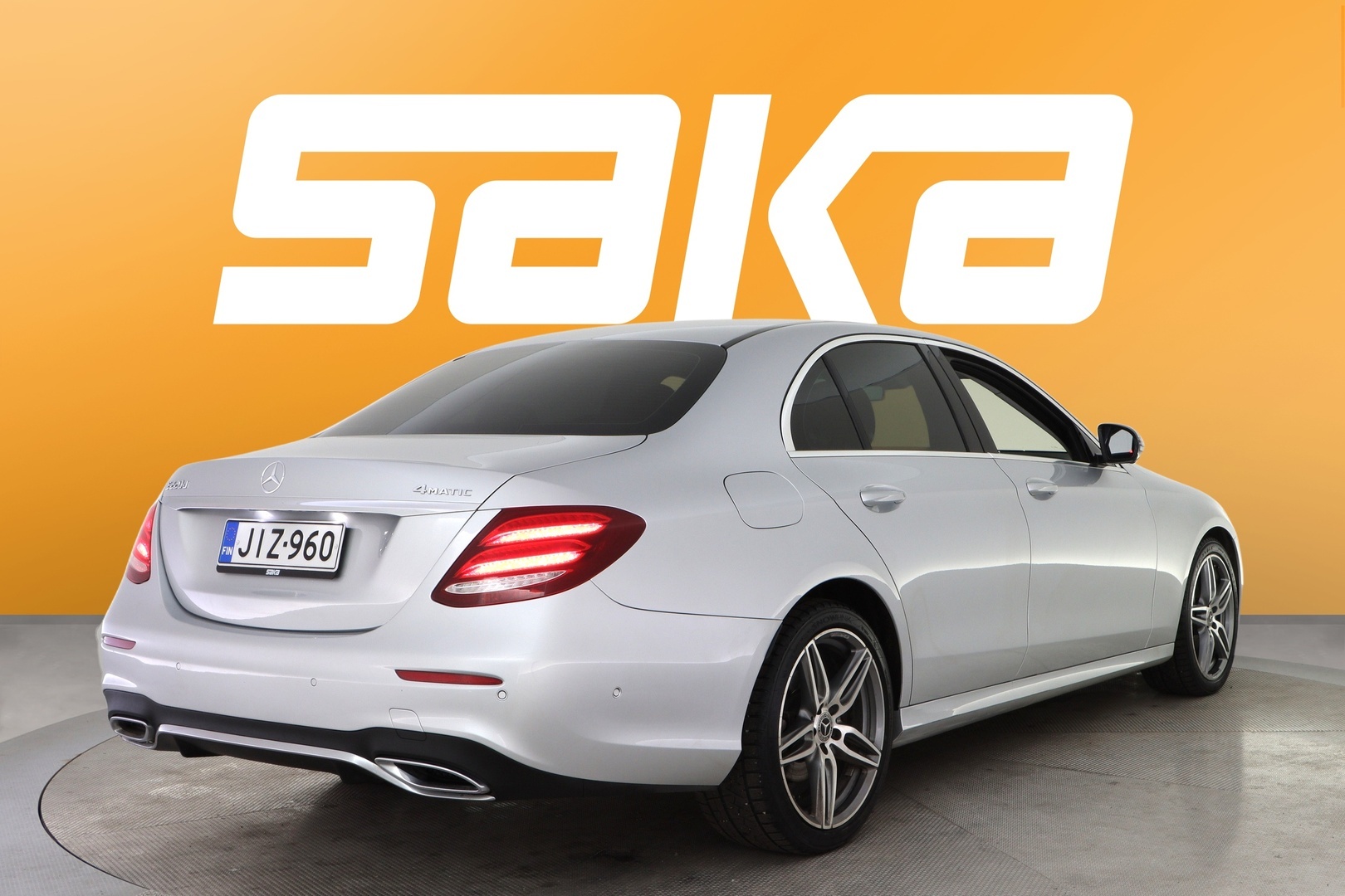 MERCEDES-BENZ E 2019