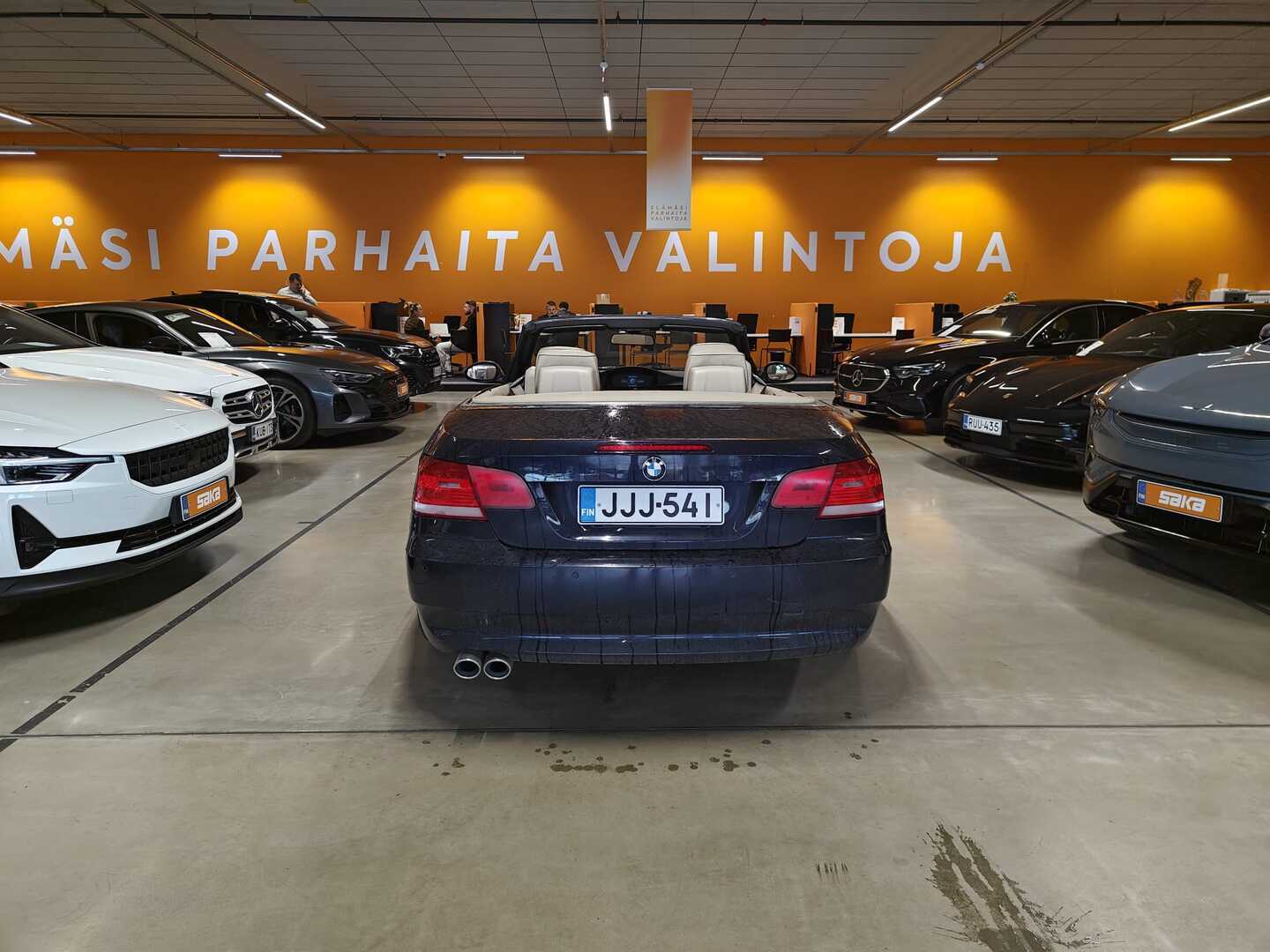 BMW 320 2008