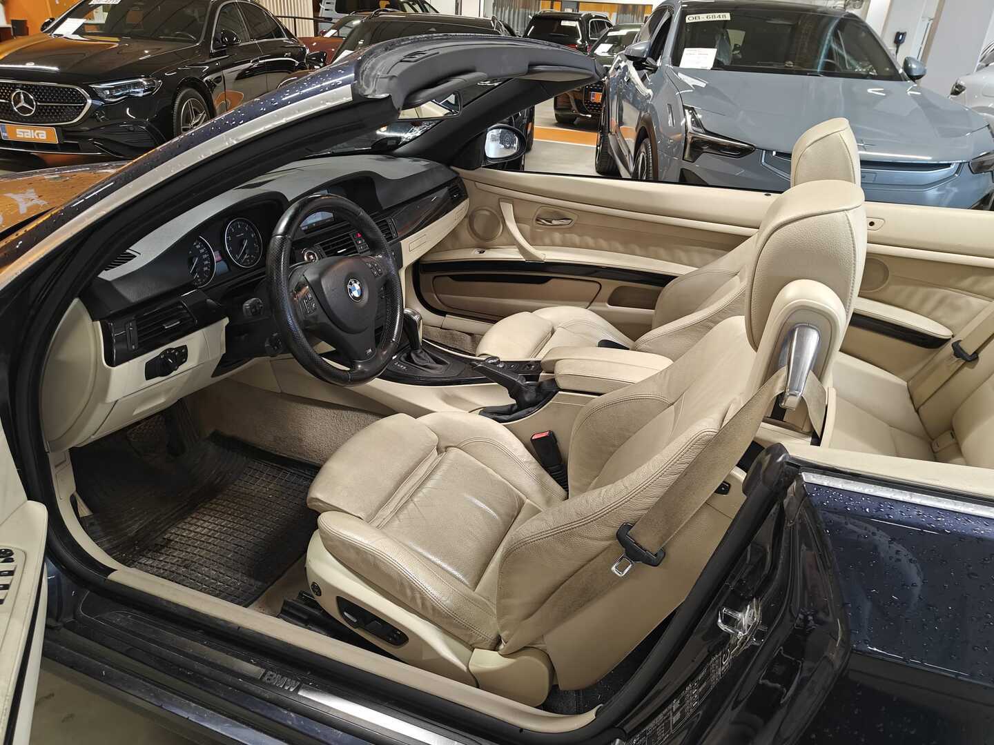 BMW 320 2008