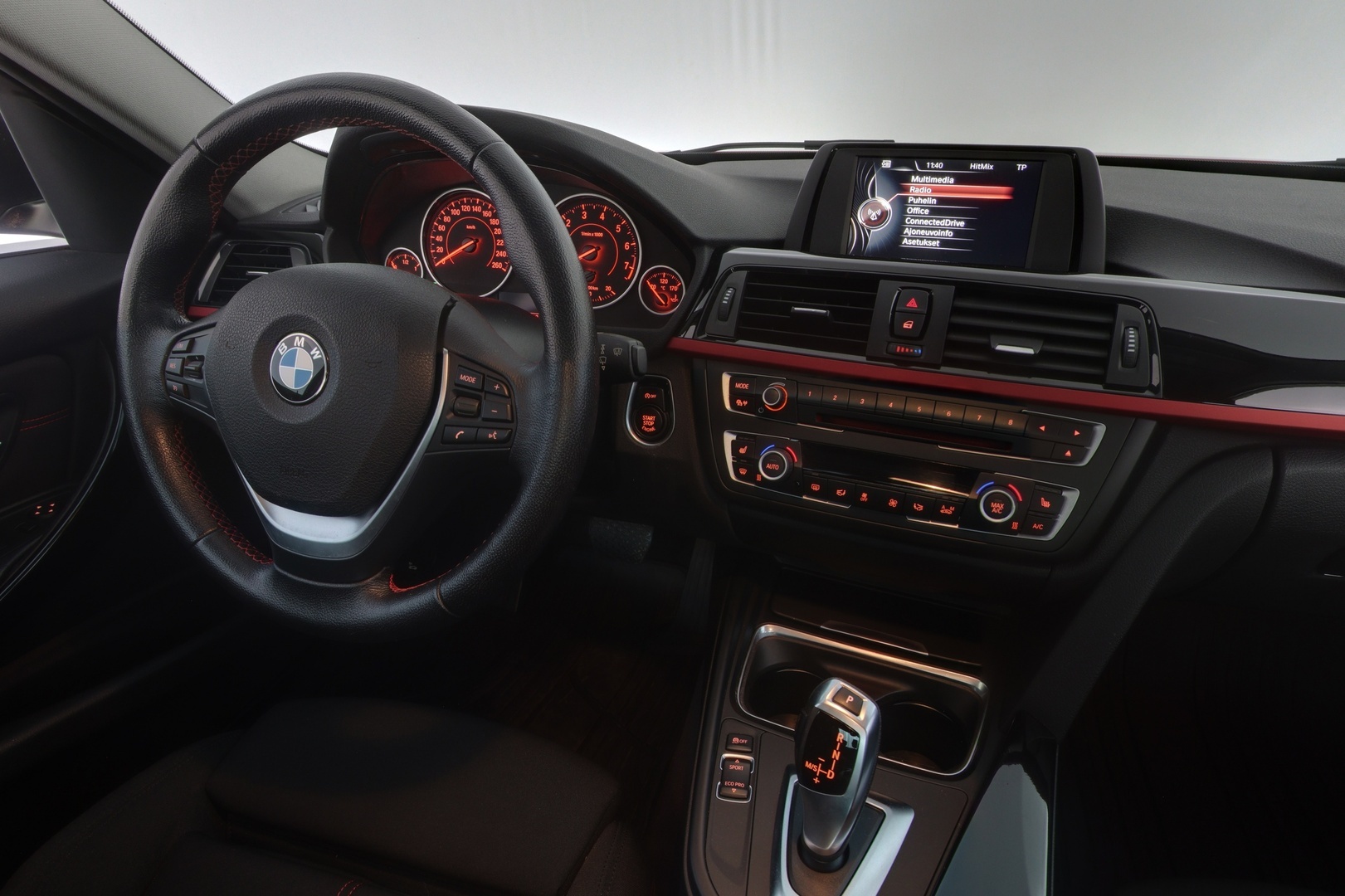 BMW 320 2015