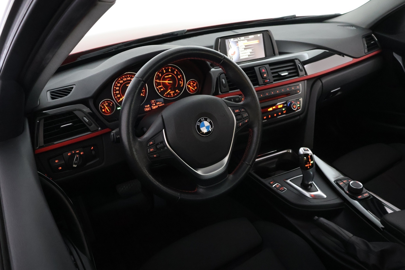 BMW 320 2015