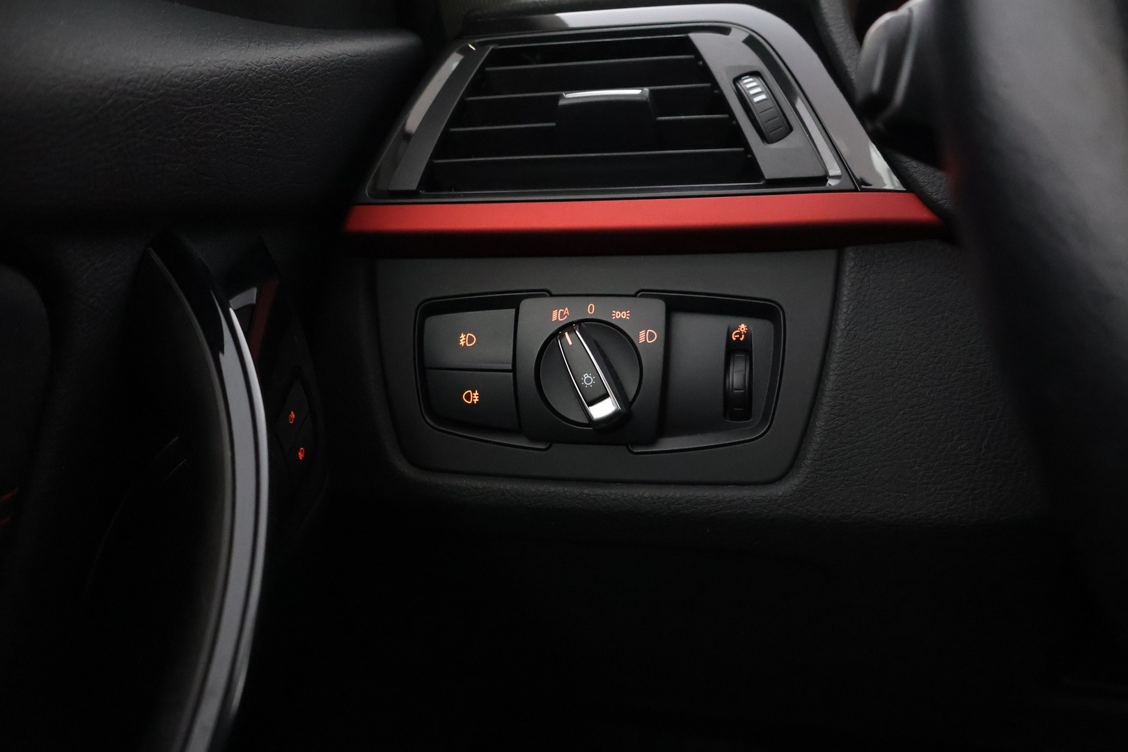 BMW 320 2015